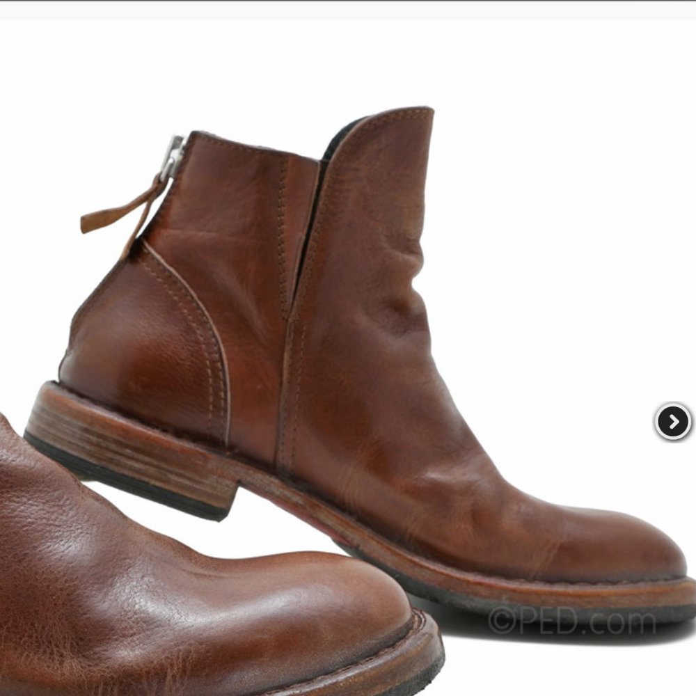 SOLD - Moma Briana Boots